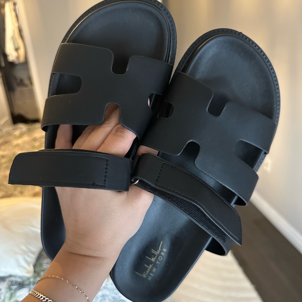 Nicole Miller Black Sandals